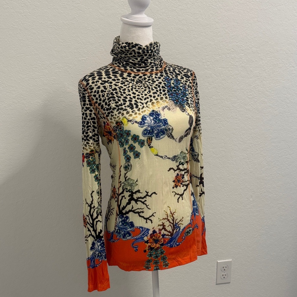 Printed Turtleneck Long Sleeve Top in Cream and Orange